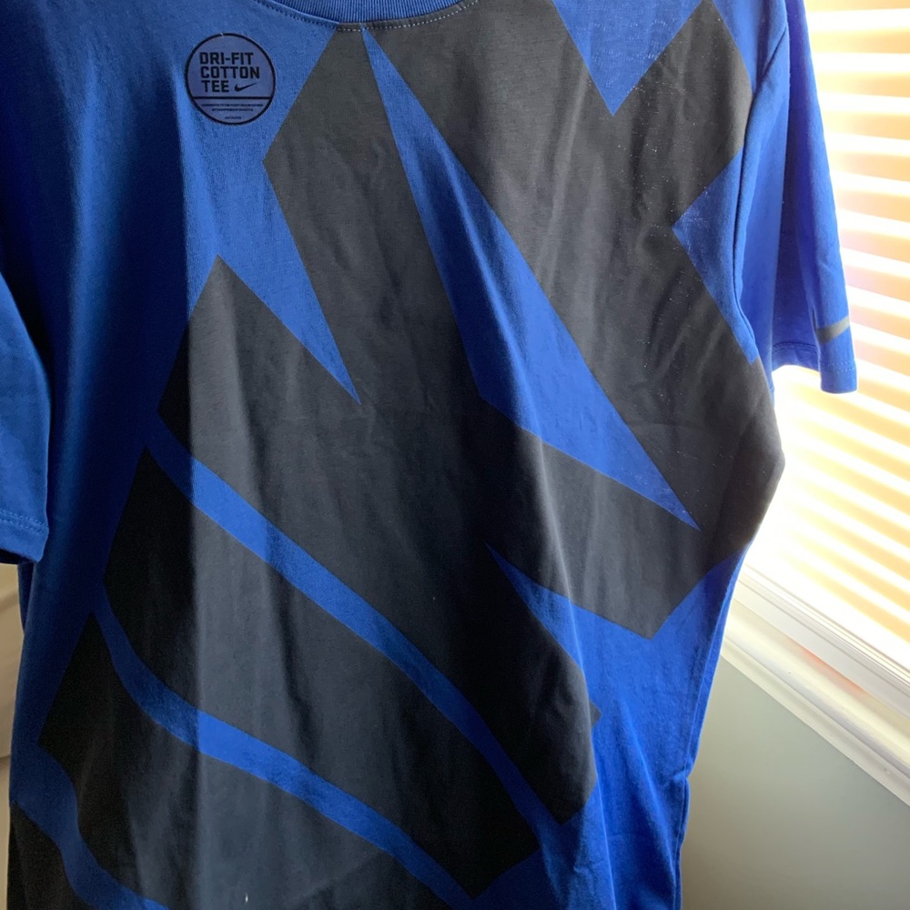 Nike T-shirt